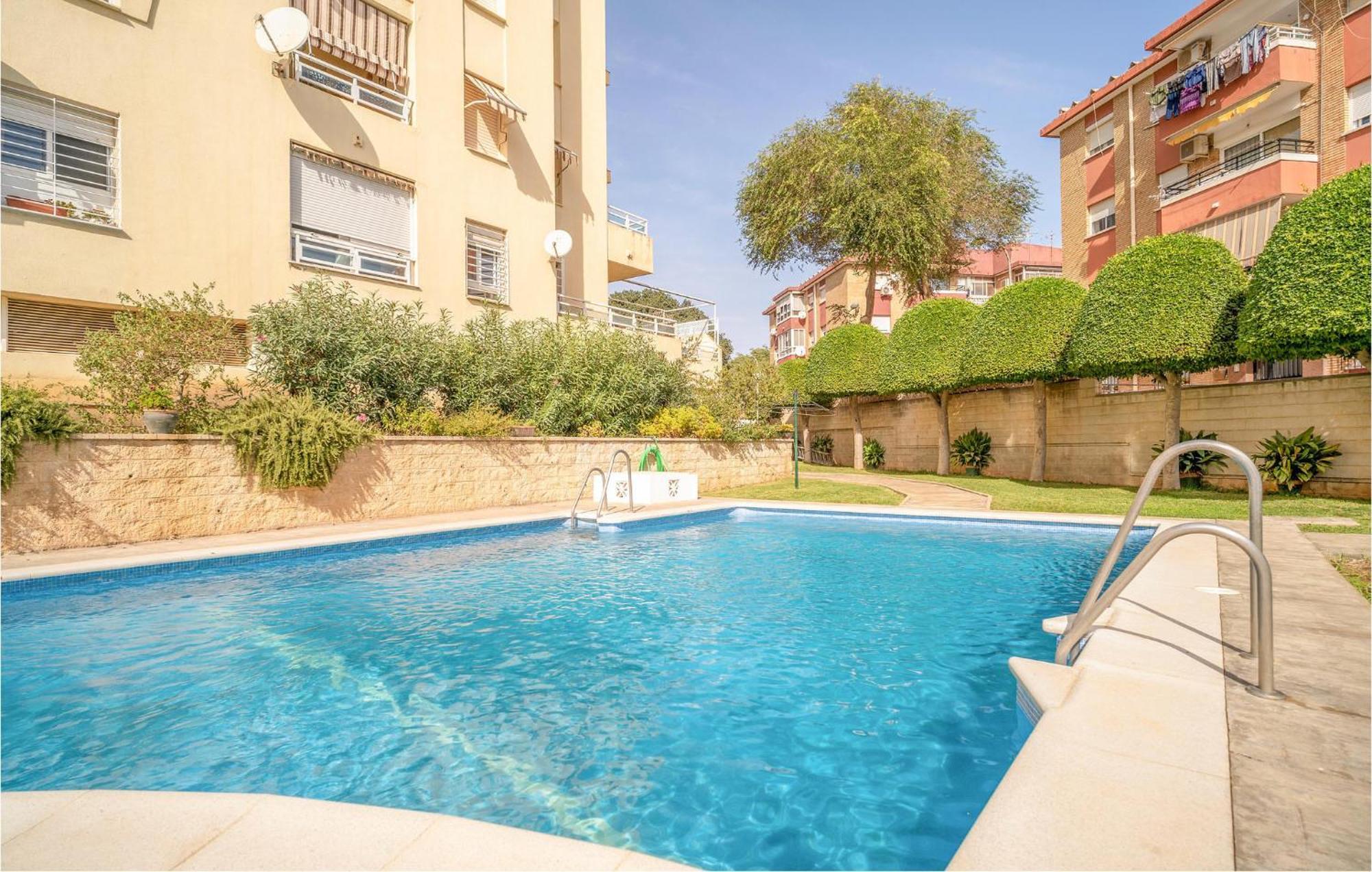 Cozy Apartment With Pool Torremolinos Exteriör bild